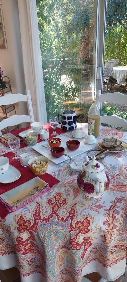 Etxe Laminak Bed and Breakfast Sisteron Buitenkant foto